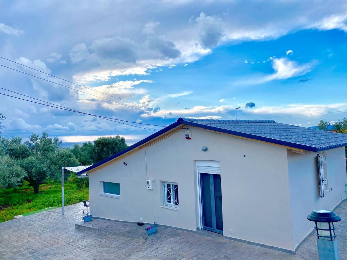 Villa Riqionian House Vromonérion Exterior foto