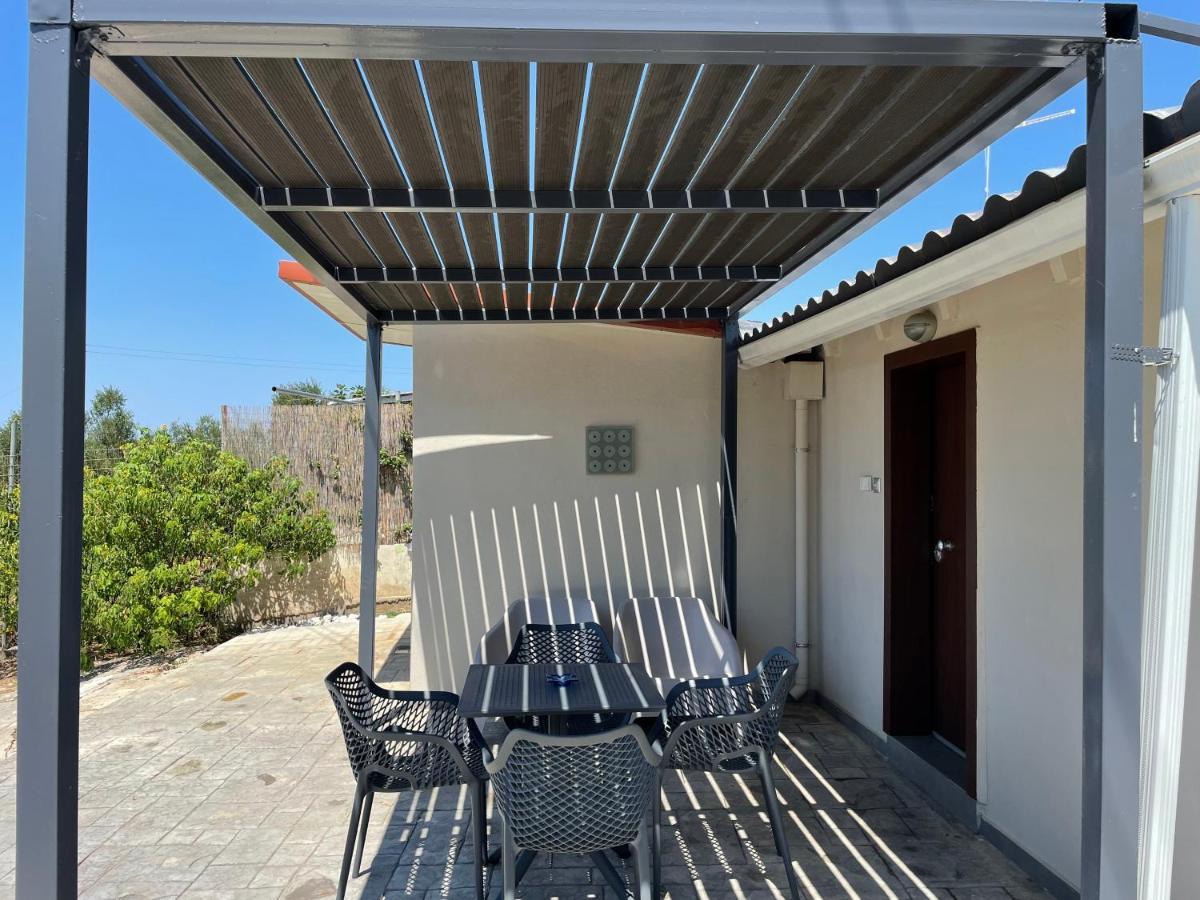 Villa Riqionian House Vromonérion Exterior foto
